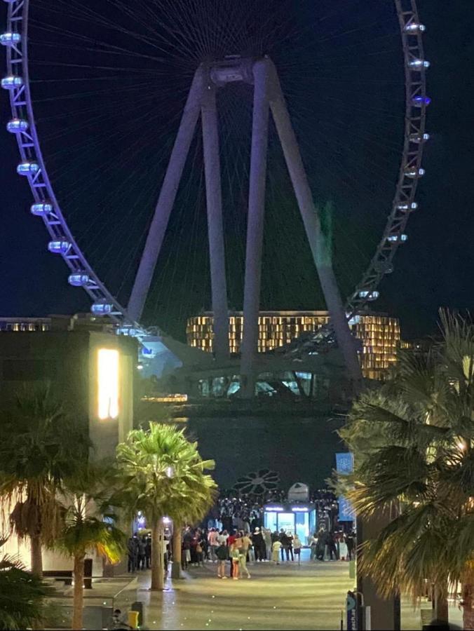 Alexandrina Vandrarhem Dubai Exteriör bild