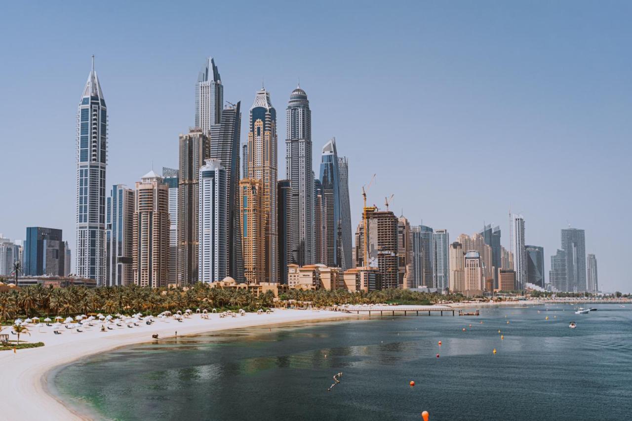 Alexandrina Vandrarhem Dubai Exteriör bild