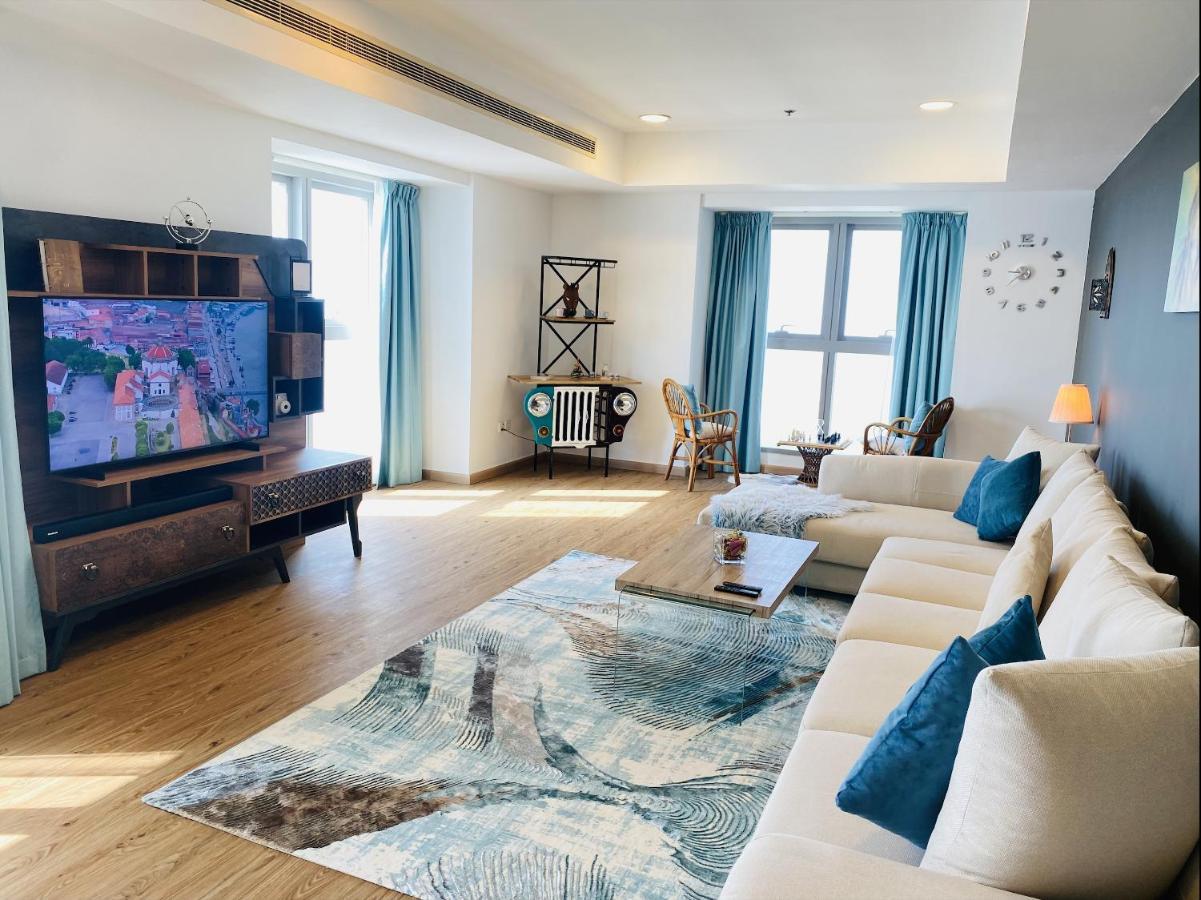 Alexandrina Vandrarhem Dubai Exteriör bild